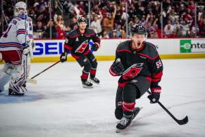 5 Offseason Landing Spots for Hurricanes Forward Jake Guentzel
