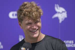 NFL Rumors: Vikings Haven't Ruled Out J.J. McCarthy Being QB1 over Sam Darnold Week 1