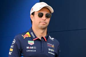 Sergio Pérez Crashes Out of 2024 F1 Monaco Grand Prix on 1st Lap in Scary Video