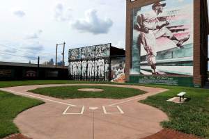 MLB Reportedly Will Incorporate Negro League Statistics into Historical Records