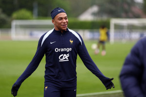 Kylian Mbappé, Real Madrid Sign 5-Year Contract With Reported $16.2M AAV After Taxes