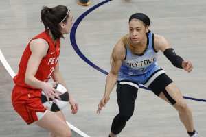 Caitlin Clark on Chennedy Carter Foul: 'Stinks' How Conversation Isn't on Basketball