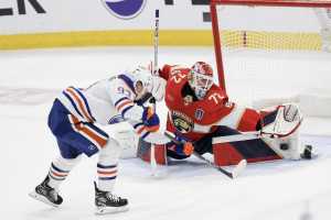 Panthers Beat McDavid, Oilers in G1 as NHL Fans Celebrate Sergei Bobrovsky's Heroics