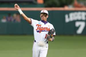 Video: Clemson's Cam Cannarella Makes Clutch Season-Saving Catch vs. Florida