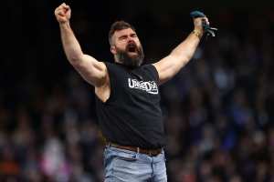 Video: Jason Kelce Surprises Fan Wearing His Eagles Jersey at Taylor Swift Concert