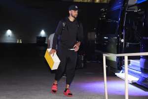 Video: LeBron James, Steph Curry and More Arrive to USA Camp Before 2024 Olympics 