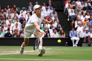 No. 1 Jannik Sinner Upset by No. 5 Daniil Medvedev in 2024 Wimbledon Quarterfinals
