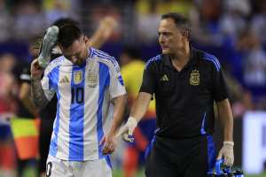Video: Lionel Messi Suffers Injury, Exits Argentina vs. Colombia Copa America Final