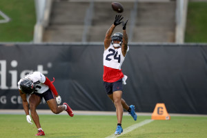 Video: Derek Stingley Jr. Sparks Fight at Texans Camp After Shoving Dalton Schultz