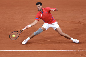 Novak Djokovic 'Very Worried' About Knee Injury, Will 'Give It a Try' in Olympics SF