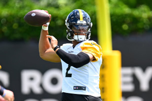 NFL Rumors: Steelers 'Open-Minded' on Russell Wilson, Justin Fields QB1 Battle