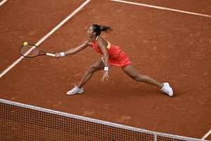 Qinwen Zheng Beats Donna Vekić to Win Gold Medal in Olympic Women's Tennis Bracket