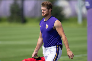 8 NFL Players Who Already Look Like 2024 NFL Free-Agent Steals in Training Camp