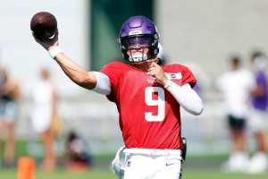 NFL Rumors: J.J. McCarthy Not Locked in as Vikings' QB2 for Week 1 amid Darnold Buzz
