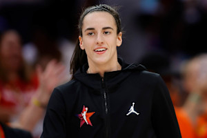 Video: WNBA's Caitlin Clark Signs 2-Week-Old Baby's Onesie, Takes Photo at Fan Event