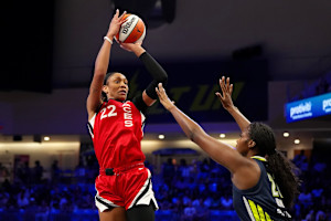 Lakers' LeBron James, WNBA Fans Hype A'ja Wilson for Historic 42-Point Game vs. Wings