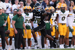 Shedeur Sanders, Travis Hunter Mesmerize CFB Fans as Deion, Colorado Win vs. NDSU