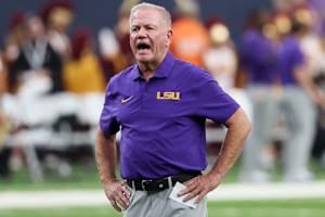 Video: LSU HC Brian Kelly Slams Table, 'Angry' at Team After Close Loss vs. USC