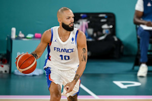 Evan Fournier Says He Rejected Wizards Contract, Didn't Want to Play for Losing Team