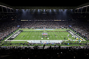 LeBron James, NFL Fans Rip Field Condition amid Eagles vs. Packers Game in Brazil