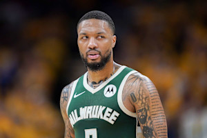 Damian Lillard Calls Out 'F--king Raiders' During Loss to Chargers in NFL Week 1