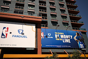 Lawmakers Propose Bill to Put Federal Restrictions on Sports Betting, Gambling Ads