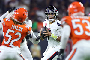 C.J. Stroud, Texans Beat Caleb Williams, Bears; NFL Fans Rip Chicago's Offensive Line