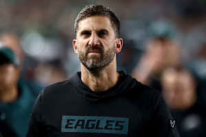 Eagles' Nick Sirianni Explains Controversial Pass to Saquon Barkley in Falcons Loss