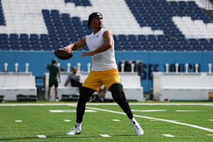 Jordan Love to Be Game-Time Decision for Packers vs. Vikings amid Knee Injury Rehab