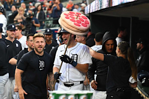 B/R Guide to MLB's Final Weekend: Playoff Bracket, Stat Milestones, Storylines, More