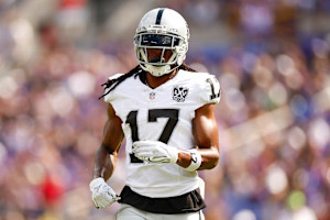 Top Davante Adams NFL Trade Packages After Raiders WR Requests Move