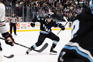 Utah Hockey Club Wins NHL Debut vs. Blackhawks: Top Highlights and Fan Reaction