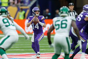 Vikings' Sam Darnold Won't Meet NFL Comeback POTY Award Criteria Under New Guidelines