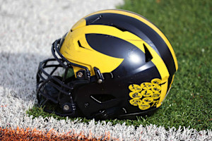 5-Star OT Andrew Babalola Commits to Sherrone Moore, Michigan over Oklahoma, Auburn