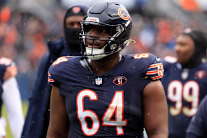 Bears Rumors: Nate Davis, Dominique Robinson Trades Weighed Ahead of NFL Deadline