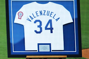 Dodgers Reveal Jersey Patch to Honor Fernando Valenzuela During 2024 MLB World Series