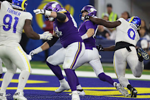 Rams' Byron Young Jokes About Viral Photo of Reaction To Missed Penalty vs. Vikings