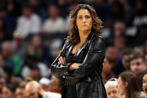 Sun Part Ways with HC Stephanie White After 2024 WNBA Playoff Loss to Lynx