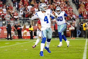 Cowboys' Dak Prescott to Have MRI on Hamstring Injury; QB 'Felt Something Pull' 