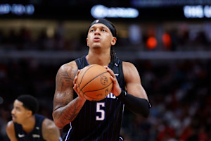 Paolo Banchero Out Indefinitely with Torn Oblique; Magic PF Suffered Injury vs. Bulls
