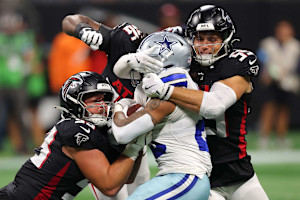 Falcons Hilariously Troll Cowboys After Win: 'Tough Week to Be a Yankees Fan'