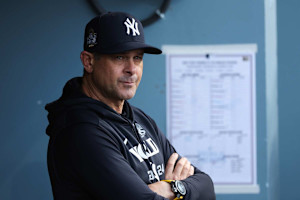 Aaron Boone Was 'A Little Bit' Bothered by Dodgers FA Joe Kelly Ripping Yankees