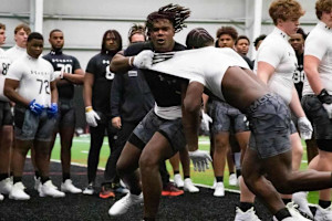 B/R Recruiting: Best Fits for Top 2025 Uncommitted College Football Recruits