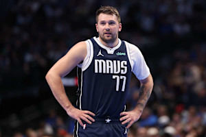 NBA News: Mavs' Luka Dončić Reportedly Out At Least 1 Month with Calf Strain Injury