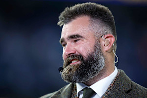 Jason Kelce Gets Apology from Fan Berating Him After Signing Autograph in NSFW Video