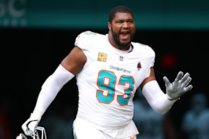 NFL Rumors: Calais Campbell Trade to Ravens Vetoed by Dolphins HC Mike McDaniel