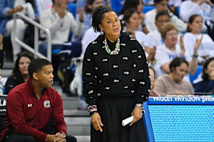No. 1 South Carolina Upset by No. 5 UCLA; Snaps Gamecocks' 43-Game Winning Streak