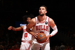 NBA Rumors: Bulls Open to Trading Zach LaVine, Lonzo Ball, 'Majority' of Roster