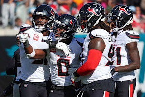 Texans GM: NFL VP's Azeez Al-Shaair Letter Was 'Bulls--t' amid Criticism, Suspension