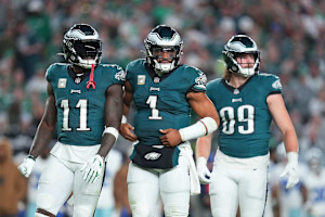Eagles' Brandon Graham Apologizes for Comments on Jalen Hurts-A.J. Brown Relationship
